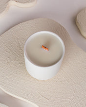 Charger l&#39;image dans la galerie, Bougie Feu&amp;Co - Lime, basilic et mandarine
