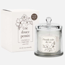 Charger l'image dans la galerie, Bougie parfumée dans une cloche de verre - plusieurs choix
