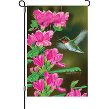 Charger l&#39;image dans la galerie, Drapeau - Colibri fleurs roses - 2 formats
