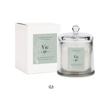 Charger l'image dans la galerie, Bougie parfumée dans une cloche de verre - plusieurs choix
